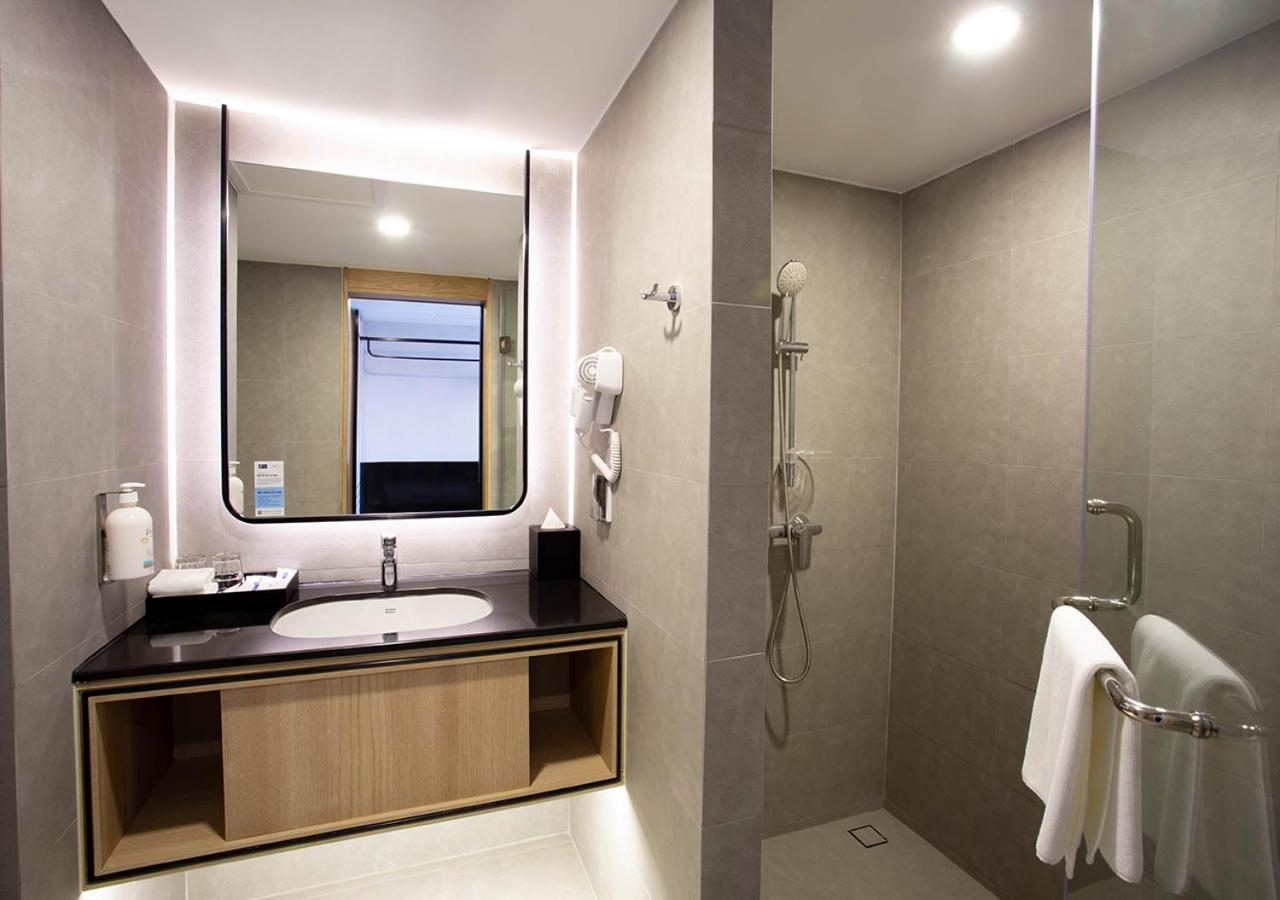 Holiday Inn Express & Suites Bangkok Central Pier By Ihg 外观 照片
