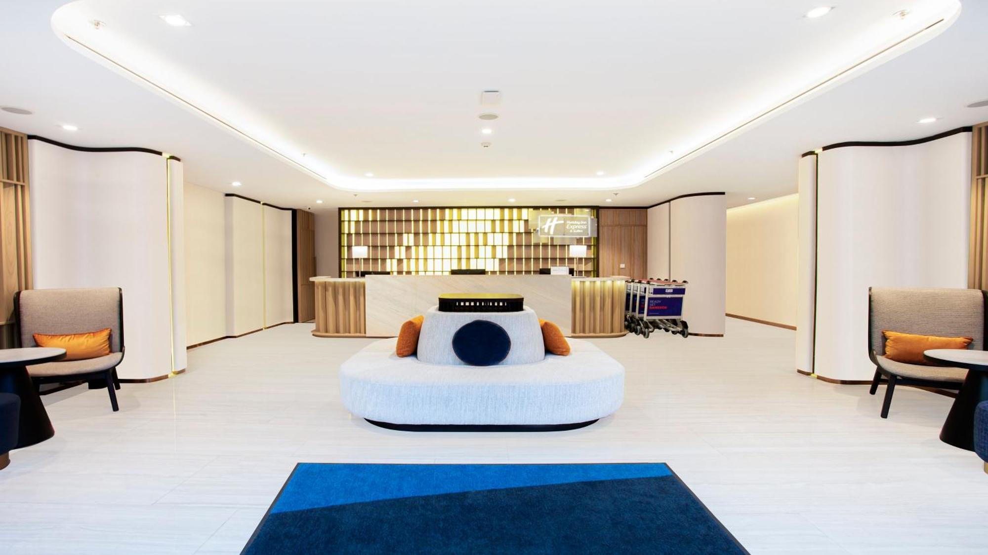 Holiday Inn Express & Suites Bangkok Central Pier By Ihg 外观 照片