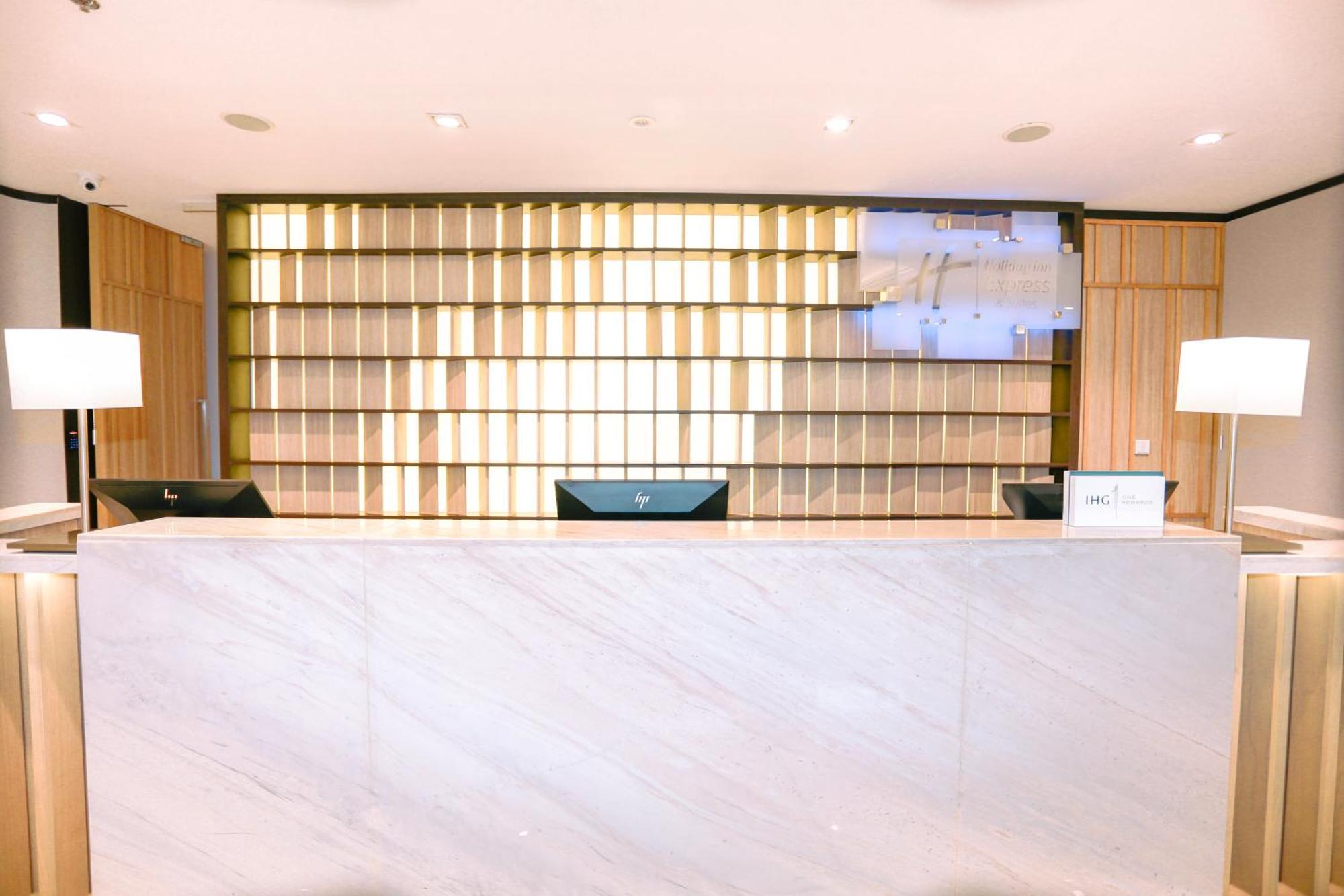 Holiday Inn Express & Suites Bangkok Central Pier By Ihg 外观 照片